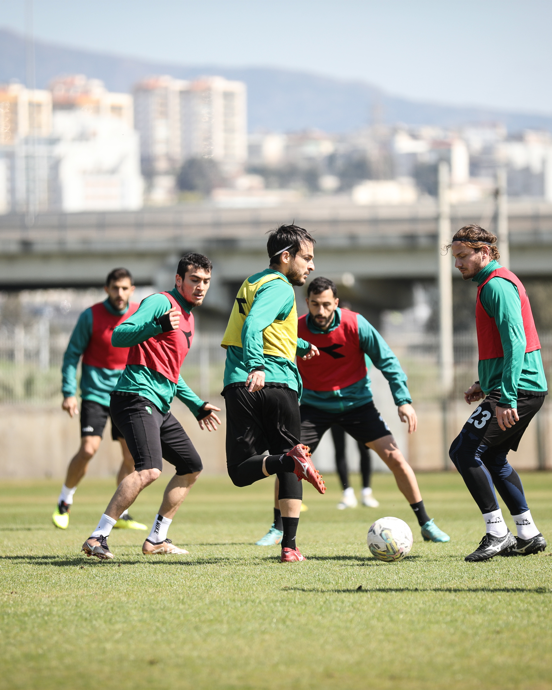 Takımımız, 15 Mart Çarşamba günü saat 14.00’te oynayacağı Bucaspor maçı hazırlıklarını tamamladı.