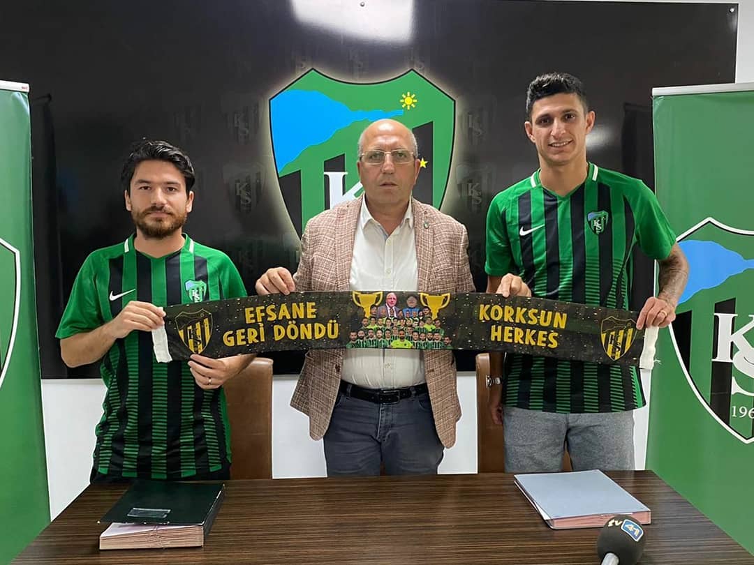 Futbolcularımız Benhur Keser ve İrfan Başaran'a tesislerimizde imza töreni düzenlendi.