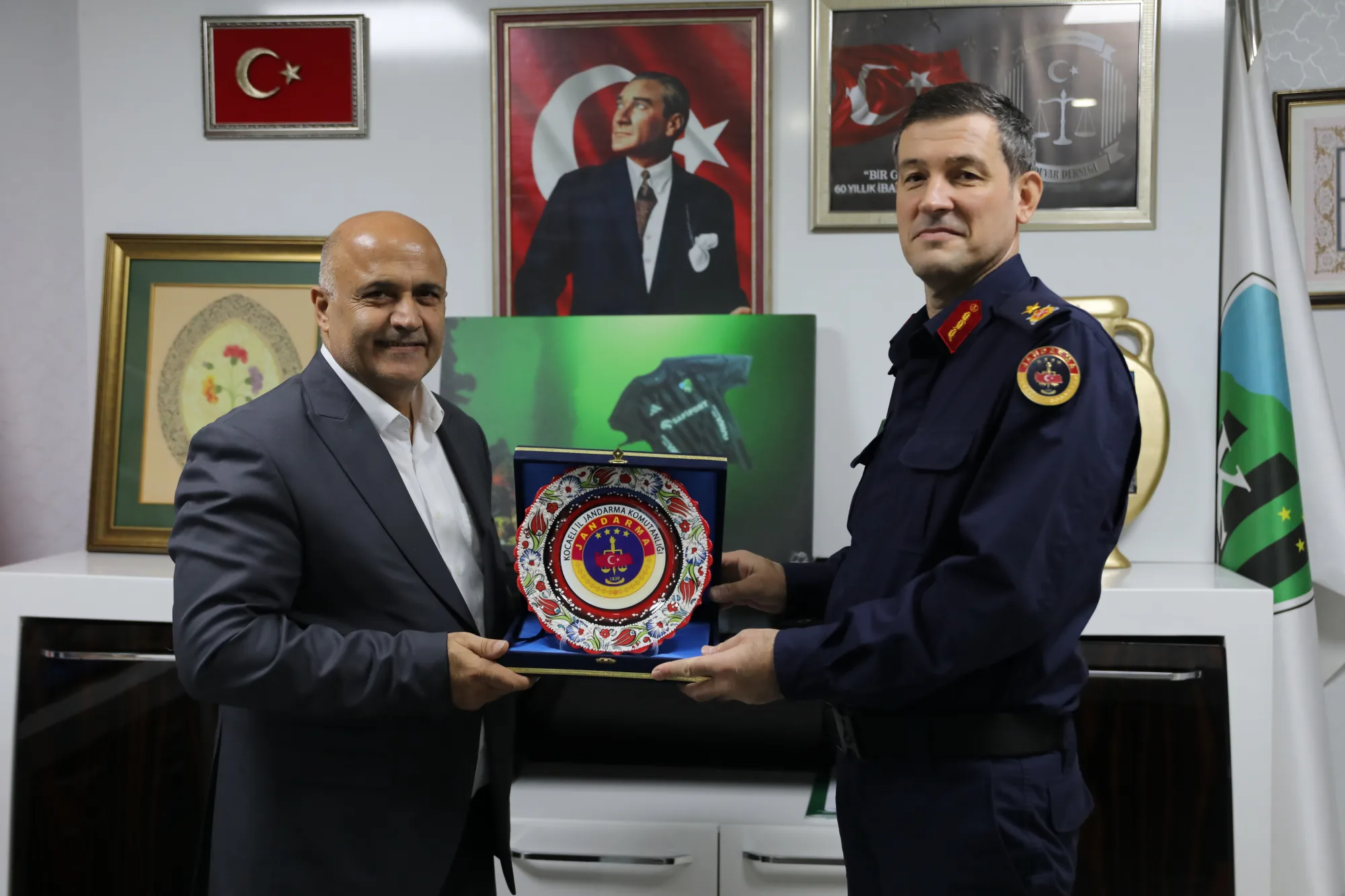 Kocaeli İl Jandarma Komutanı Tuğgeneral Sayın Şevket Avcı'dan Kulübümüze Ziyaret